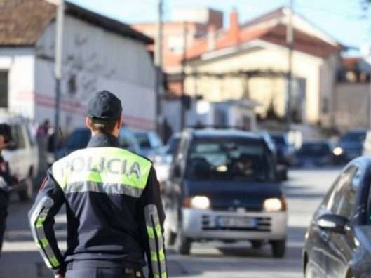Tronditëse! Gjendet një valixhe me trupin e pajetë të një gruaje